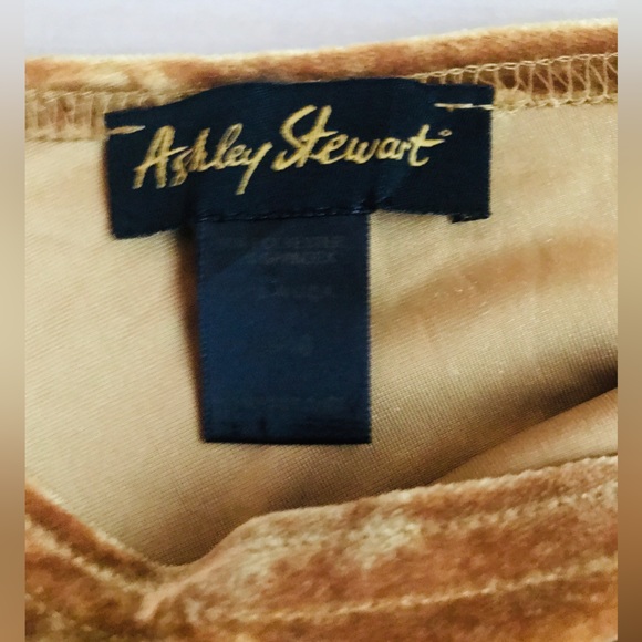 Ashley Stewart brand new one shoulder velvet top - Picture 5 of 5